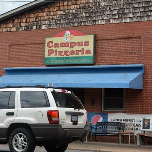 Campus Pizzeria